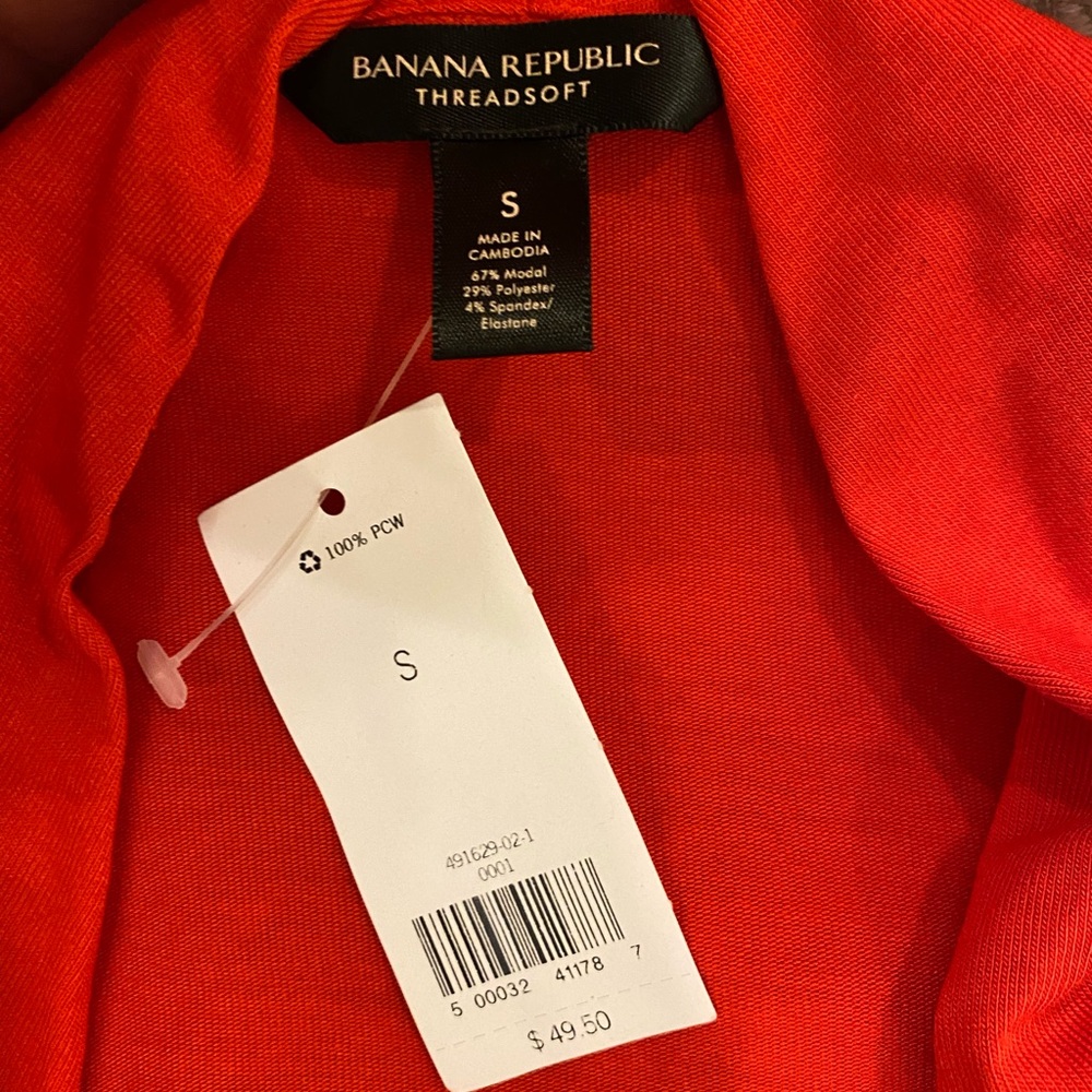 Banana republic NWT red small wrap top